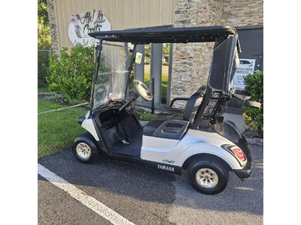 2020 yamaha drive 2 EFI golf cart with roof, rear seat, and alloy wheels
